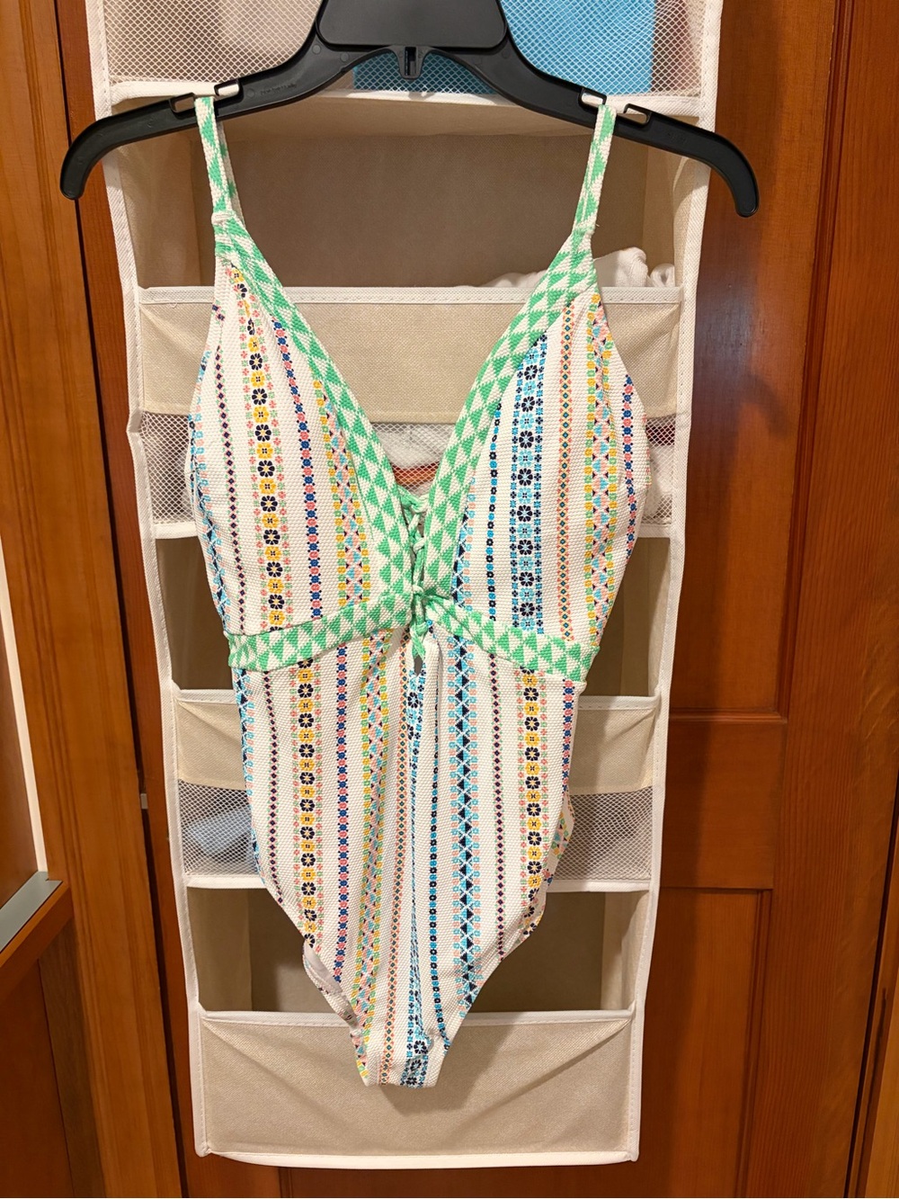 Like new, never worn. Medium Jessica Simpson One-Piece bathing suit